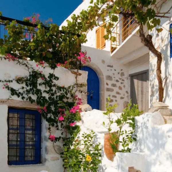 Astone house in Kritsa/A small house in Kritsa with pink flowers